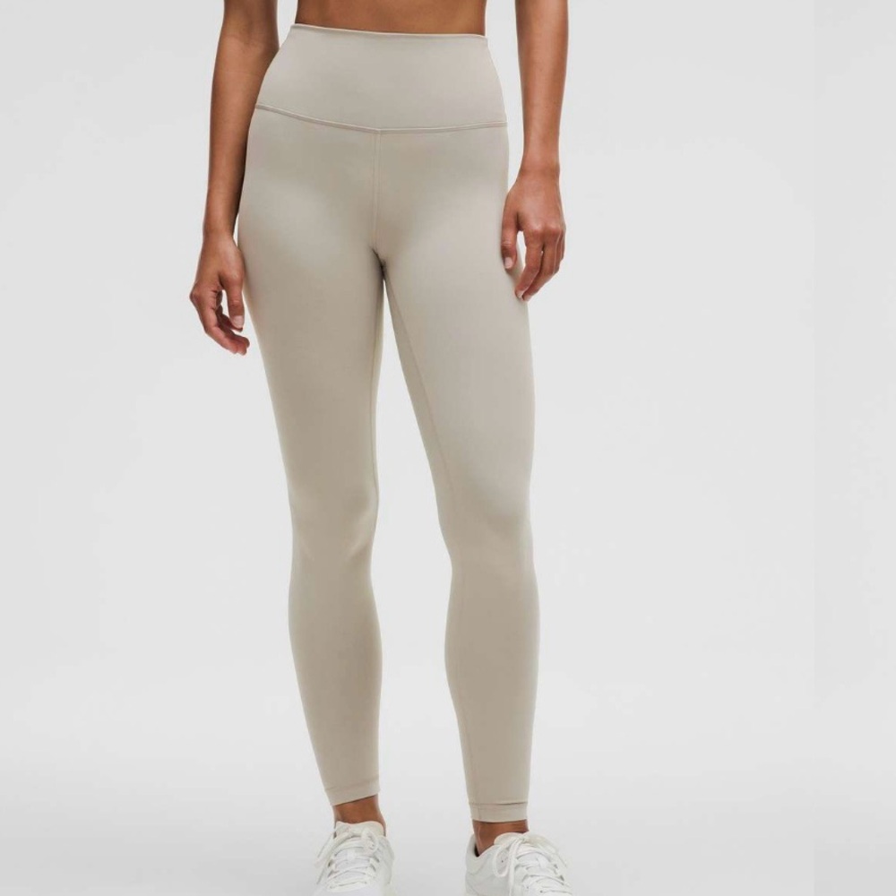 NWT Lululemon Wunder Train leggings 28”